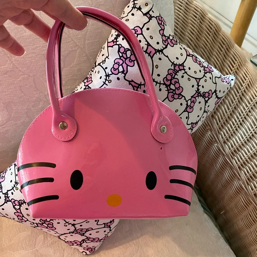Hello Kitty Small Purse & Pillow Set💕